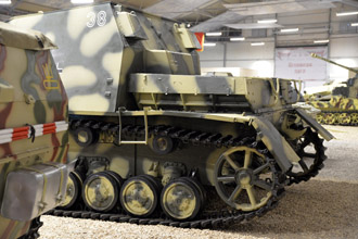   Sturmpanzer IV Brummbar,  