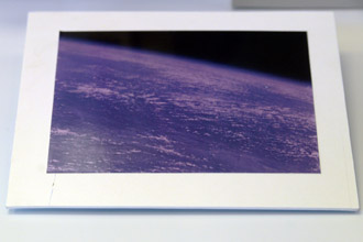 Кадр из первой ручной видеосъёмки Земли из космоса, Государственный музей истории космонавтики