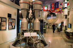 Жидкостный ракетный двигатель РД-107, Музей космонавтики