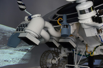 Макет самоходного космического аппарата «Луноход-1», Центр «Космонавтика и авиация» на ВДНХ