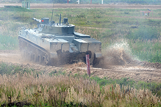 Действия рейдового отряда на БМД-4М, показ боевых возможностей ВДВ в программе форума «Армия-2020»