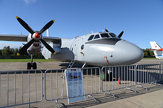Военно-транспортный самолёт Ан-26, авиационный кластер форума «Армия-2020»
