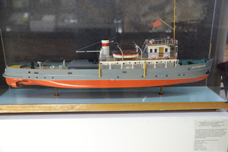 Модель буксирного теплохода «Дзержинский», Астраханский музей боевой славы