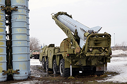Пусковая установка 9П117М комплекса 9К72 «Эльбрус» с ракетой 8К14 (Р-17) 