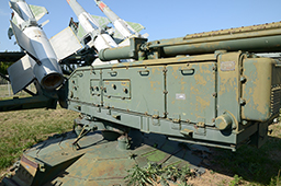 Четырехбалочная пусковая установка 5П73 ЗРК С-125М Нева-М с ракетами 5В27Д В-601ПД