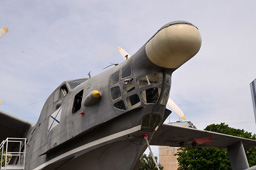 Обтекатель РЛС «Инициатива- 2Б», Самолёт-амфибия Бе-12 в Музее Мирового океана, г.Калининград