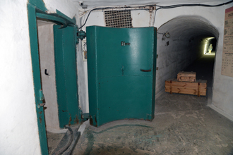 Защитно-герметические двери на входе в объект С-2, Музей Подземный Севастополь