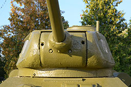 Т-34-85 производства завода №112 – планка, предохранявшая погон башни от поражения пулями  и осколками снарядов