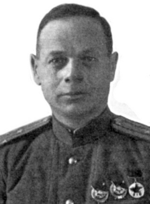 Командир 97-ой стрелковой дивизии полковник Самуил Ильич Цукарев