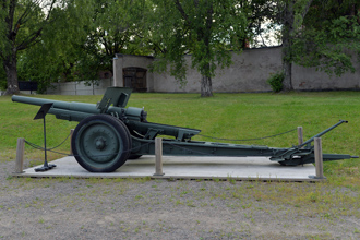 (105-мм ствол Canon de 105 mle 1913 на лафете русской 107-мм полевой пушки обр.1910 г.), Музей артиллерии, г.Хямеэнлинна
