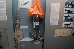 Радиогидроакустический буй ВМС США использовавшийся для определения пеленга на подводные лодки и передачи информации на носитель, Музей Балтийского флота 