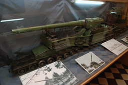Модель 305-мм железнодорожного артиллерийского орудия образца 1938 года ТМ-3-12, Музей Балтийского флота 
