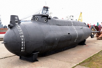 Сверхмалая подводная лодка В-499 пр.908 «Тритон-2», Выставка флотского вооружения на Маячном пирсе в Кронштадте