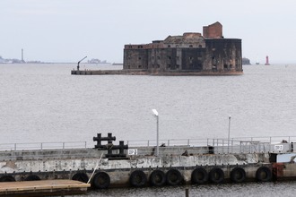 Вид на кронштадскую гавань и форт «Император Александр I», Форт «Великий князь Константин», Кронштадт