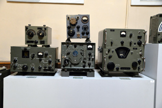 «Куб-4М», радиостанция «Метель» (1937 г.), корабельные радиоприёмники: «Пурга 45» (1943 г.), «Хмель» и 2-ГЛК-2, Историко-мемориальный зал А.С. Попова, Кронштадт
