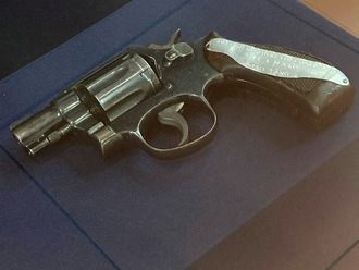 9-мм револьвер системы Smith Wesson Model 10, Выставка «Наградное и подарочное оружие выдающихся деятелей», Казанский Кремль