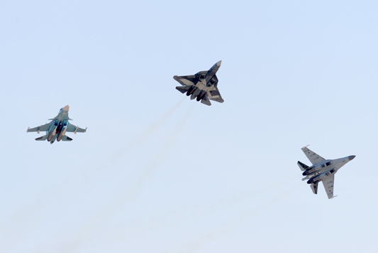 Проход и роспуск Су-34, Т-50 и Су-35, МАКС-2015