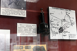 Одна из немецких подрывных машинок с часовым механизмом, музей военной истории Республики Беларусь