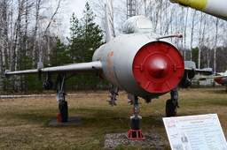 Су-7Б (25, красный),, Центральный музей ВВС РФ, п.Монино