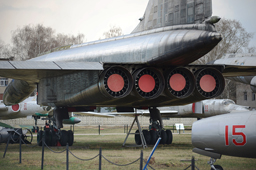 Опытно-экспериментальный ударно-разведывательный бомбардировщик-ракетоносец Т-4 Центральный музей ВВС РФ, п.Монино
