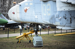 Су-24 (09, белый), Центральный музей ВВС РФ, п.Монино