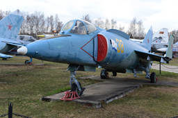 Як-38 (38, жёлтый), Центральный музей ВВС РФ, п.Монино