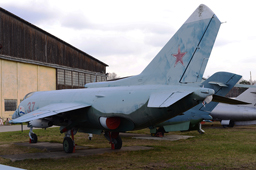 Як-38 (37, красный), Центральный музей ВВС РФ, п.Монино