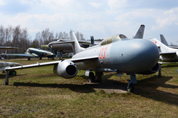 Як-25 (03, красный), Центральный музей ВВС РФ, п.Монино