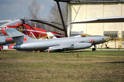 Як-27Р (14, красный), Центральный музей ВВС РФ, п.Монино