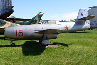 Як-23 (15, красный), Центральный музей ВВС РФ, п.Монино