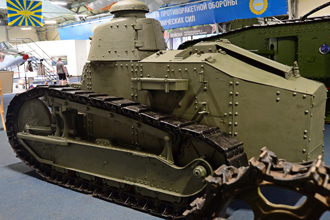 Лёгкий танк «Рено русский», парк «Патриот»