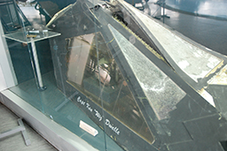 Фрагменты Lockheed F-117A Nighthawk , Сербский национальный музей авиации