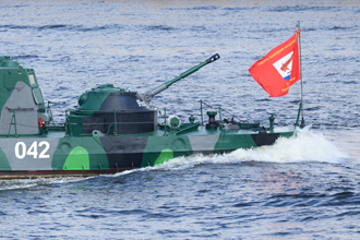 Артиллерийский катер АК-223 (бортовой № 045), Главный военно-морской парад, Санкт-Петербург, 2019 год