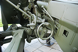 100-мм противотанковая пушка МТ-12 (2А29), музей «Боевая слава Урала» 