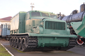 Артиллерийский тяжёлый тягач АТ-Т из состава восстановительного поезда, Музей Северо-Кавказской железной дороги