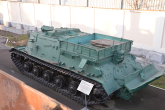 Большой танковый тягач БТТ из состава восстановительного поезда, Музей Северо-Кавказской железной дороги