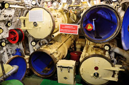 Носовые торпедные аппараты, подводная лодка С-189