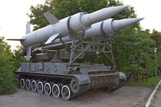Пусковая установка 2П24 с ракетами 3М8 из состава ЗРК 2К11 «Круг», «Музей боевой и трудовой славы» в Парке Победы, Саратов