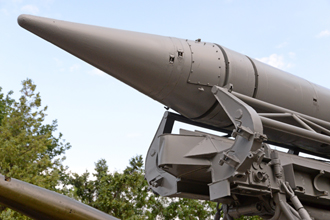 Пусковая установка 2П16 с ракетой 3Р9 комплекса 2К6 «Луна», «Музей боевой и трудовой славы» в Парке Победы, Саратов