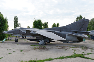 Истребитель-бомбардировщик Миг-27М, «Музей боевой и трудовой славы» в Парке Победы, Саратов
