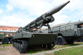 Пусковая установка 2П16 с ракетой 3Р9 ракетного комплекса 2К6 «Луна», Артиллерийский музей