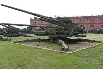 130-мм зенитная пушка КС-30 обр. 1954 года, Артиллерийский музей, СПб