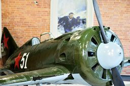 И-16 тип 28 (зав. № 28213-95) с двигателем М-63 (зав. № 632707), собранный 5 августа 1940 года. 72-й САП авиации СФ, ЦВВМ