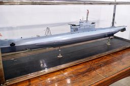 Модель английской подводной лодки L-55, ЦВВМ