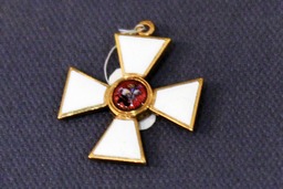 Орден Святого Георгия IV степени, принадлежал капитану I ранга В.Ф. Рудневу, ЦВВМ