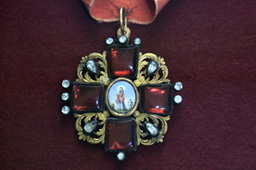 Звезда и лента ордена Святой Анны, музей А.В.Суворова