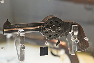 Десятизарядный капсюльный револьвер системы Ноэля, Тульский государственный музей оружия