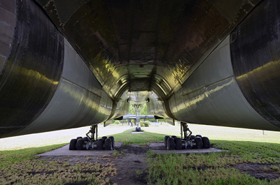 Нижняя поверхность фюзеляжа и внутренняя поверхность мотогондол. Ту-144С СССР-77110