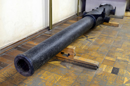 Ствол одного из первых береговых орудий с винтовой нарезкой, Музей подводной археологии, г.Выборг