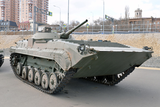 Боевая разведывательная машина БРМ-1К, Экспозиция военной техники на центральной набережной Волгограда